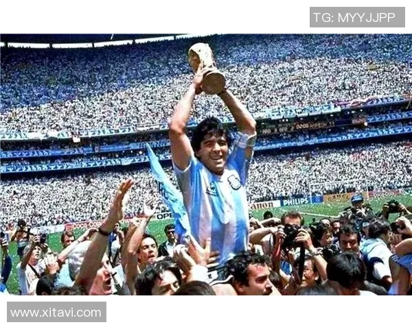 足球传奇后卫的辉煌历程与不朽精神解析